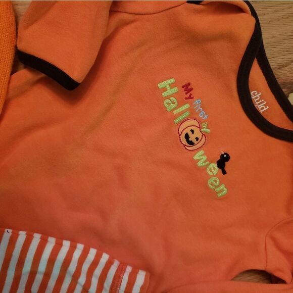 Like New! My 1st Halloween Baby Bundle - Picture 3 of 4
